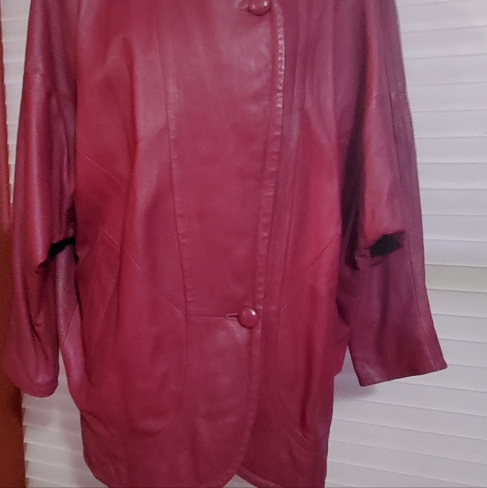 Leather jacket - Picture 2 of 5